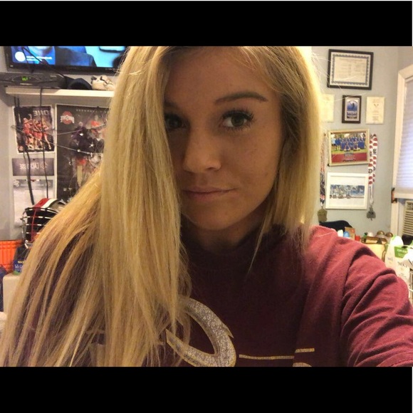 Meet your Posher, Alyssa - Picture 1 of 1